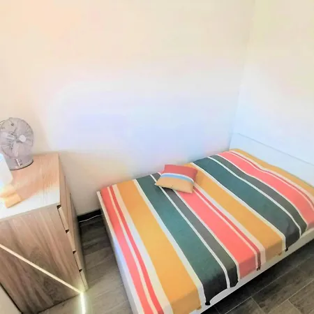 Le Cezelly - 2 Pieces 5 Couchages Port Leucate. Ref: 4cez_6c Mae-6634 *