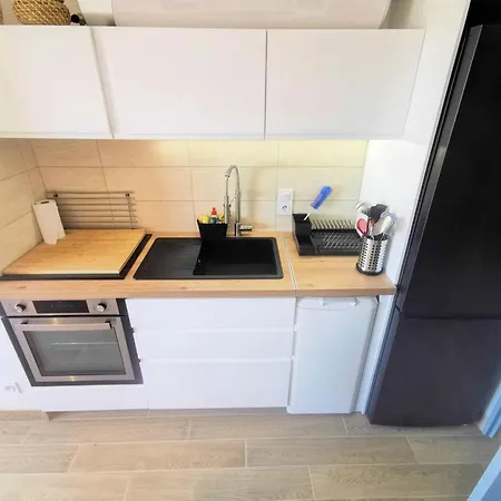 Apartament Le Cezelly - 2 Pieces 5 Couchages Port Leucate. Ref: 4cez_6c Mae-6634 *